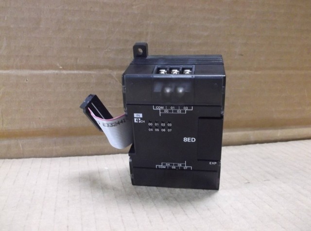 Original Brand New Cp1w8ed Plc 8 Point Expaion Input Module for