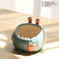 Pots à succulentes en poterie grossière respirante peints à la main avec des motifs de monstres aux grands yeux, de monstres laids et de M. Crabe, créatifs