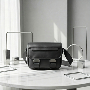 Borsa a Tracolla in Pelle PU per Uomo, Stile Casual con Logo Personalizzato, Design alla Moda - Product Image 2