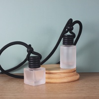 Flacon Vide Dépoli en Verre Mat Carré de 8ml 10ml 12ml pour Diffuseur de Voiture, Parfum avec Bouchon en Bois Noir