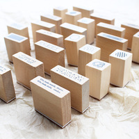 Timbres à personnaliser avec manche en bois, jouet tendance en caoutchouc, 1 pièce
