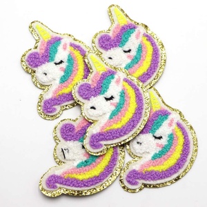 Suministro de fábrica, Parche de chenilla, parches de unicornio arcoíris, hierro para coser, apliques bordados de unicornio de dibujos animados, brillo dorado - Product Image 3