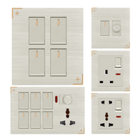 Prise murale à interrupteur 13A de type G britannique avec indicateur néon, protection contre les surcharges PC 250V AC pour usage domestique et commercial (CE/RoHS)