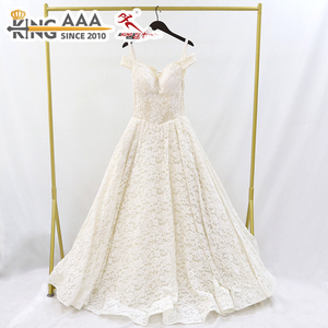 KingAAA Abiti da Sposa Usati Misti in Balle, Abiti da Sposa di Seconda Mano all'Ingrosso, Colori Bianchi, Taglie Miste, Abiti Formali da Donna in Stock - Product Image 2