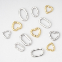 Vente en gros de fermoirs à ressort en acier inoxydable 316L plaqués or 18K PVD, boucles rondes, en forme de cœur et ovales pour la fabrication de bijoux DIY