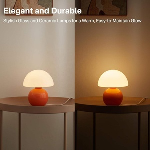 Lampe de chevet à LED, avec abat-jour en forme de champignon blanc crème et socle en céramique, disponible en 3 couleurs - Product Image 2