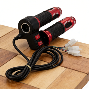 Accélérateur <span class=keywords><strong>de</strong></span> Vélo Électrique et <span class=keywords><strong>Trottinette</strong></span> Électrique avec Voltmètre et <span class=keywords><strong>Poignée</strong></span> <span class=keywords><strong>de</strong></span> <span class=keywords><strong>Gaz</strong></span> - Product Image 3