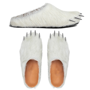Mules <span class=keywords><strong>en</strong></span> <span class=keywords><strong>fausse</strong></span> <span class=keywords><strong>fourrure</strong></span> pour hommes avec logo personnalisé, motif patte d'animal et griffes métalliques, design artistique pour un style affirmé - Product Image 3