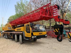 رافعة شاحنة متنقلة مستعملة من نوع ساني ساني، حمولة رفع <span class=keywords><strong>75</strong></span> طن، مزودة بمحرك وعلبة تروس ومحركات أساسية ومكونات محامل - Product Image 1