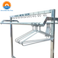 Porte-vêtements en acier inoxydable 304, support de vêtements pour abattoir, usine de transformation, crochet pour uniforme de travail SUS304, anti-corrosion