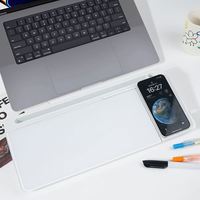 Tableau blanc de bureau en verre rose avec station de recharge sans fil, effaçable à sec, sur pied, avec rangement