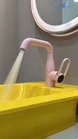 Robinet de lavabo rose moderne de haute qualité Robinet de salle de bain eau chaude et froide en cuivre pour usage domestique
