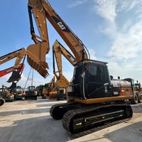 Excavatrice d'occasion CAT 320D2L en bon état, structure de châssis solide et épaissie, durée de vie de service extra longue