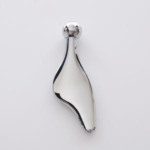 A forma di delfino in lega di zinco Gua Sha strumento di raschiatura per il corpo e il viso meridiano massaggio massaggiatore viso a doppio uso - Product Image 3