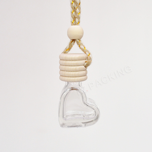 Trong kho nhiều màu đỏ hồng vàng hình trái tim 5-6ml xe khuếch tán treo dầu xe làm mát chai nước hoa bao bì trong một chiếc xe hơi - Product Image 3