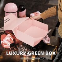 Boîtes cadeaux de luxe en carton rigide vert eucalyptus avec fermeture magnétique et poignée de transport pour faux cils et cosmétiques