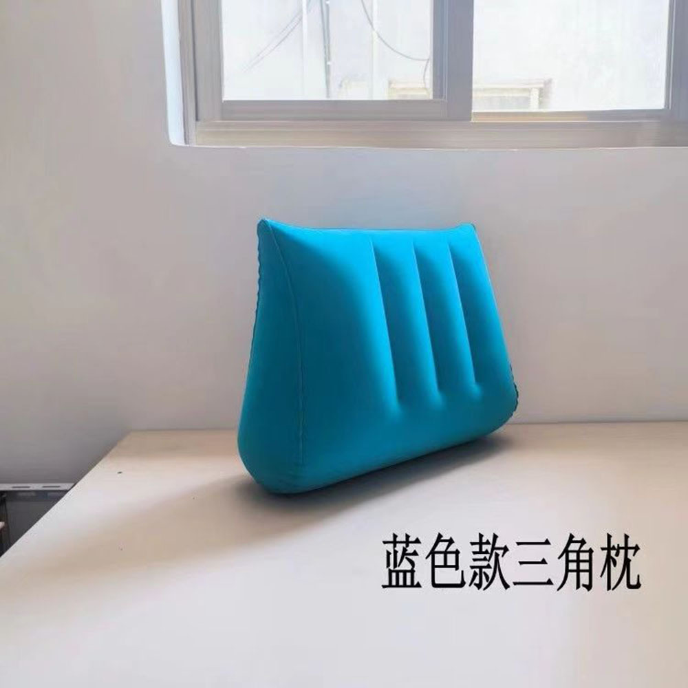 หมอนเป่าลมทรงสามเหลี่ยมสีฟ้าอ่อน
