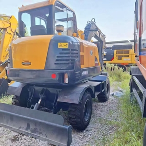 Excavatrice sur pneus HW60 de 6 tonnes, bon état, faible nombre d'heures, prix avantageux, à vendre - Product Image 1