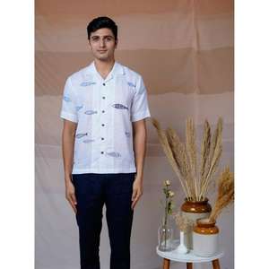 Camisa de Hombre de Media Manga, Diseño Atemporal, Tela Cómoda, Perfecta para la Oficina, Looks Casuales y Comodidad Diaria - Product Image 5