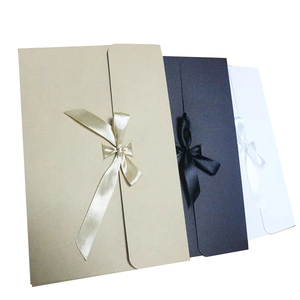 Confezione <span class=keywords><strong>regalo</strong></span> con logo in carta da stampa offset rosa personalizzata con busta per imballaggio con chiusura a nastro - Product Image 3