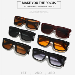 Lunettes de soleil rectangulaires noires rétro tendance 2026 pour hommes et femmes avec logo personnalisé, protection UV400, monture plate carrée - Product Image 6