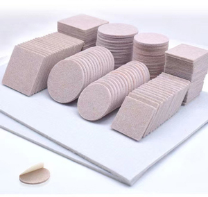 Coussinets de feutre personnalisés de 3mm 4mm d'épaisseur pour meubles Adhésif fort pour la <span class=keywords><strong>protection</strong></span> du sol des jambes de <span class=keywords><strong>chaise</strong></span> Coussinets de pied en feutre - Product Image 1