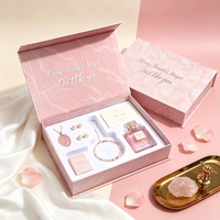 Boîte cadeau rigide magnétique en marbre rose imprimée sur mesure, emballage en papier à couvercle rabattable de qualité supérieure pour ensemble de massage en cristal, bijoux cosmétiques