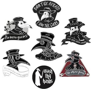 Pin de solapa personalizado de metal chapado en oro rosa con esmalte duro y suave, diseño de Doctor de la Peste - Product Image 1