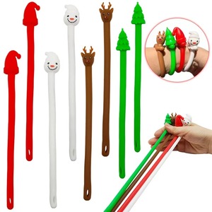Jouet sensoriel à presser en caoutchouc souple TPR, Père Noël, Bonhomme de neige, Arbre de Noël, Bracelet extensible, Jouet anti-stress extensible de Noël - Product Image 6