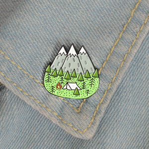Cruzando senderismo paisaje escena <span class=keywords><strong>de</strong></span> nieve montaña pico aleación Ropa Accesorios mochila broche insignia solapa alfileres broche <span class=keywords><strong>de</strong></span> viaje <span class=keywords><strong>campo</strong></span> - Product Image 2