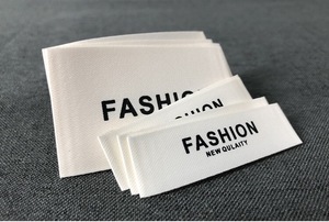 Etiqueta tejida Logotipo personalizado Poliéster y algodón Etiqueta tejida Parche Coser ropa para bolsos Etiquetas principales lavables para ropa - Product Image 5