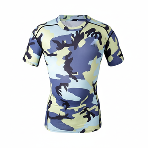 Chemise de compression rouge par sublimation pour homme Chemises de compression à demi-manches personnalisées pour le fitness - Product Image 1