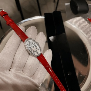 Montre de luxe haut de gamme, mouvement à quartz précis, boîtier serti de diamants, bracelet léger en cuir de crocodile, Longiness. - Product Image 4