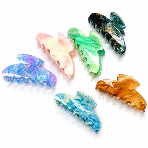 Lightweight Design Crystal Clear Acrylic Hair <b>Clip</b> with Strong <b>Spring</b> Grip Hair Claw for Smooth Everyday Hair Styling - Product Image 1