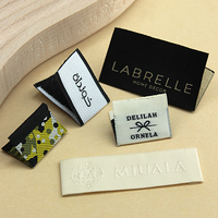 Étiquettes tissées personnalisées en gros avec logo en relief pour vêtements, étiquettes en satin/soie à coudre sur col de vêtement, étiquettes de lavage pliées pour textiles