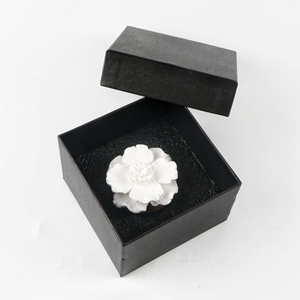 Handmade Porcelain Scented <strong>Ceramic</strong> Flower Aroma Plaster Air Freshener Wooden Based Home Aromatherapy Essential Oil Reed <strong>Diffuser</strong> - Product Image 5