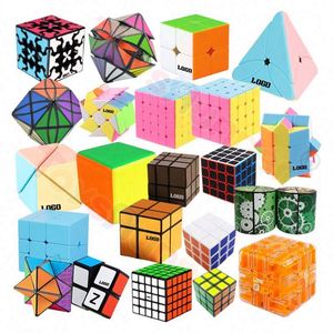 Cube Rubik TOYSRUNNER 3x3x3 durable avec aimants améliorés, en plastique ABS, qualité compétition professionnelle, logo personnalisé, pour tous les âges - Product Image 1