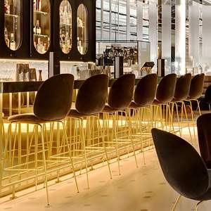 Sillas modernas de lujo para bar, de pie dorado, de terciopelo, para hotel - Product Image 4