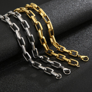 Collar de Cadena de Acero Inoxidable con Eslabones Rectangulares Gruesos |   Joyería de estilo hip hop audaz con baño de oro PVD de 18K para hombre - Product Image 4