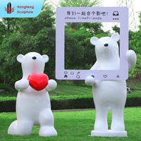 Sculpture en fibre de verre personnalisée en usine, populaire, pour photos et selfies, motif ours et lapin mignons, idéale pour les points de check-in touristiques