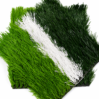 Gazon synthétique de football durable de 50 mm avec drainage robuste pour terrains de sport et terrains de football