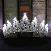 Vente chaude Brillant Diadème De Mariée Couronne Led Strass Bijoux De Cheveux De Mariage Bandeau Lumineux pour la Fête