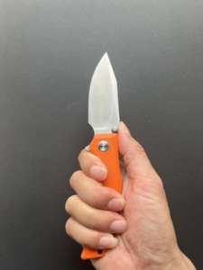 Cuchillo Plegable de Acero D2 CNC Premium, Modelo 2026, de Alta Gama, Personalizable, para Senderismo, Camping y Caza al Aire Libre - Product Image 5