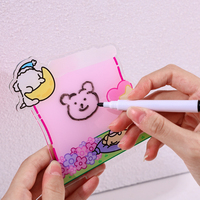 Nouveau tableau d'écriture en acrylique personnalisé tableau d'affichage personnalisé mini tableau d'écriture effaçable de bureau en acrylique marchandise de dessin animé et d'anime