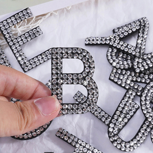Parche de Letras del Alfabeto con Diamantes de Imitación, Parches de Diamantes de Imitación 3D, Transferencia de Fijación en Caliente Personalizada - Product Image 2