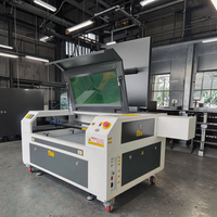 Máquina de Grabado y Corte Láser CO2 CNC de 700x500 mm para Madera/MDF/Papel, Refrigerada por Agua, Compatible con DXF/LAS, Garantía de Dos Años