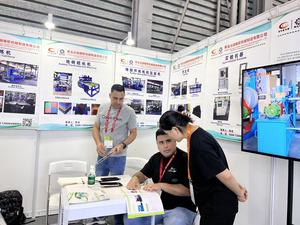 Venta Directa <span class=keywords><strong>de</strong></span> Fábrica: Máquina Reencauchadora <span class=keywords><strong>de</strong></span> Neumáticos Radiales para Camiones / Equipo <span class=keywords><strong>de</strong></span> Reencauchado <span class=keywords><strong>de</strong></span> Neumáticos / Máquina <span class=keywords><strong>de</strong></span> Pulido - Product Image 5