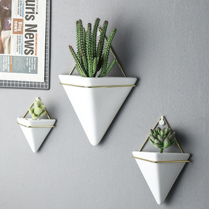 Simple Style Nordique En Céramique À La Main Décor À La Maison Décoration Salon Mur Plante Cintre Succulent Planteur Pot De Fleur - Product Image 3