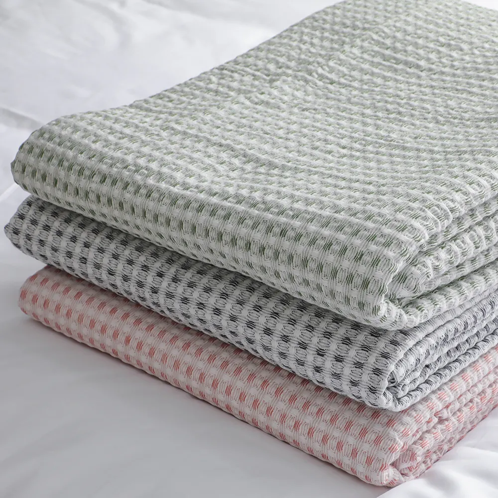 Wholesale Waffle Jacquard Yarn Throw Blanket 50% Cotton Polyester Custom Textured White for Decor Travel Table and Picnic