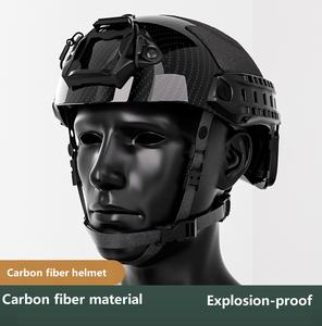 หมวกนิรภัยคาร์บอนไฟเบอร์สำหรับขี่จักรยาน ปีนเขา ป้องกันแรงกระแทก ผลิตโดยผู้ผลิตหมวกนิรภัยทางยุทธวิธี ขายส่ง - Product Image 2